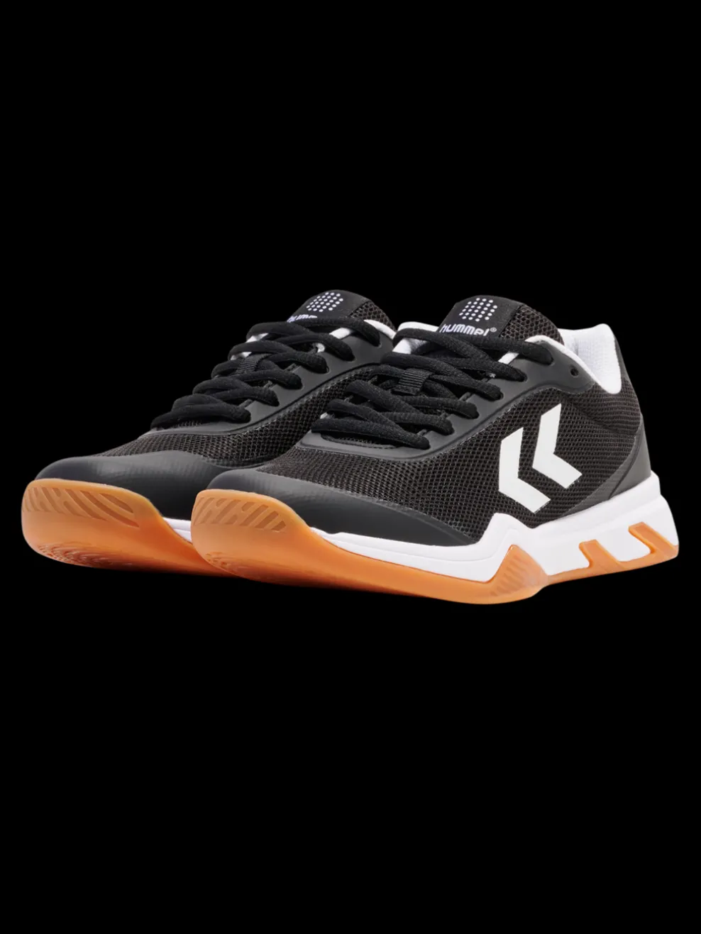 COURT CLASSIC