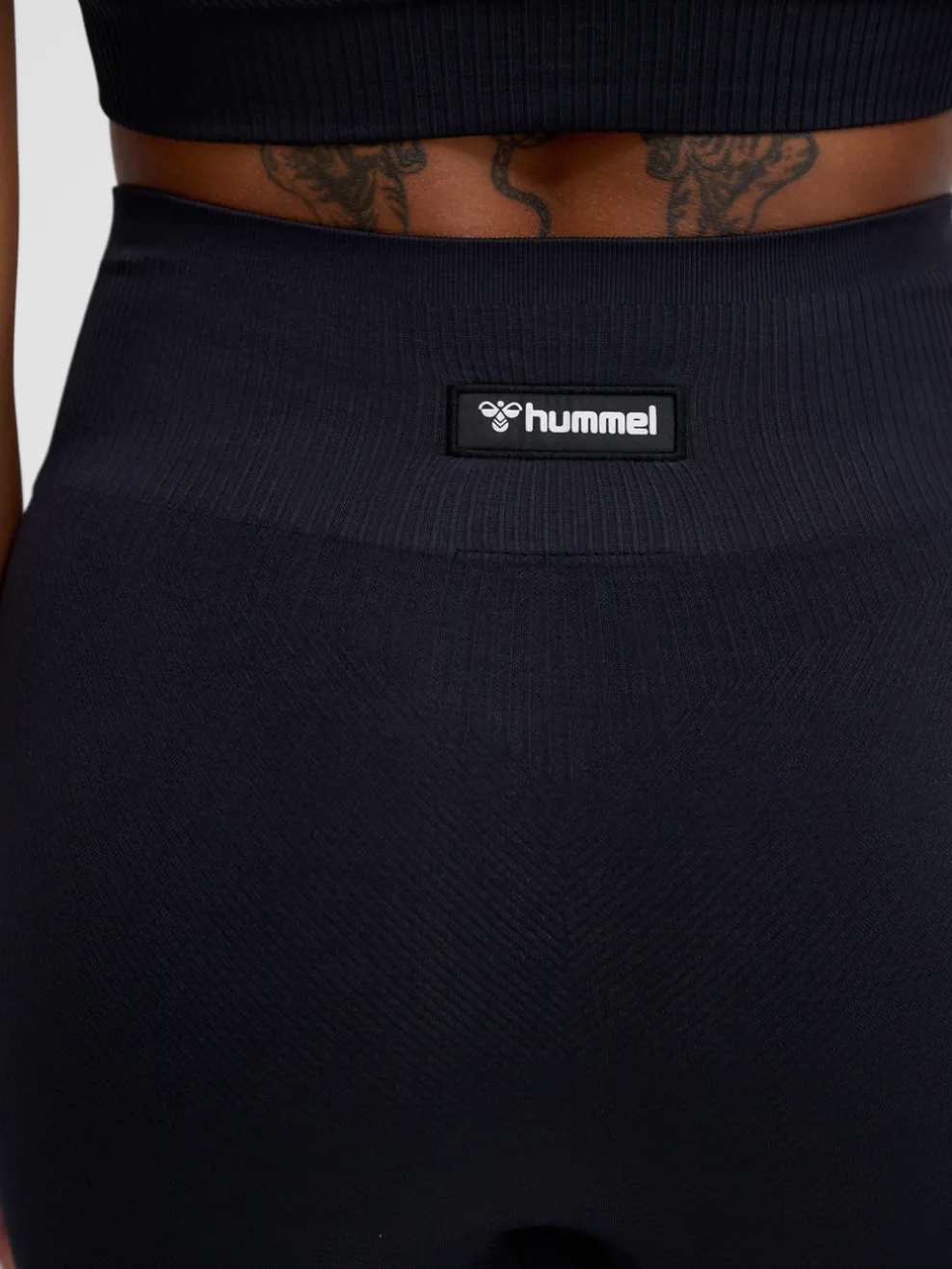 hmlALIVE SEAMLESS HIGH WAIST SHORTS
