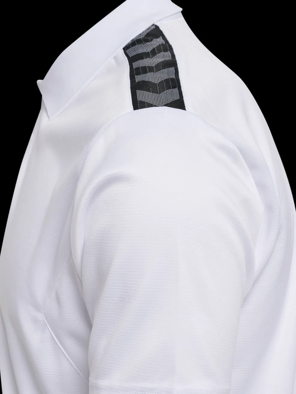 hmlAUTHENTIC FUNCTIONAL POLO