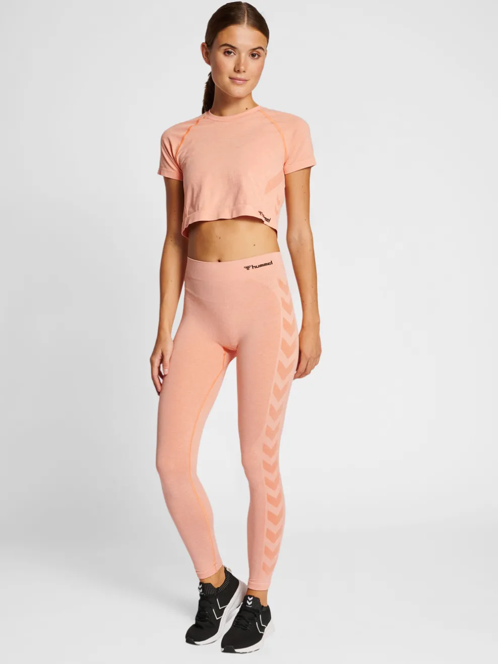 hmlCI SEAMLESS CROPPED T-SHIRT