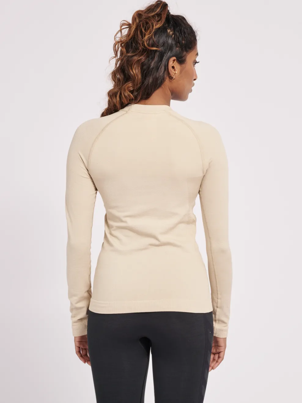 hmlCLEA SEAMLESS TIGHT T-SHIRT L/S