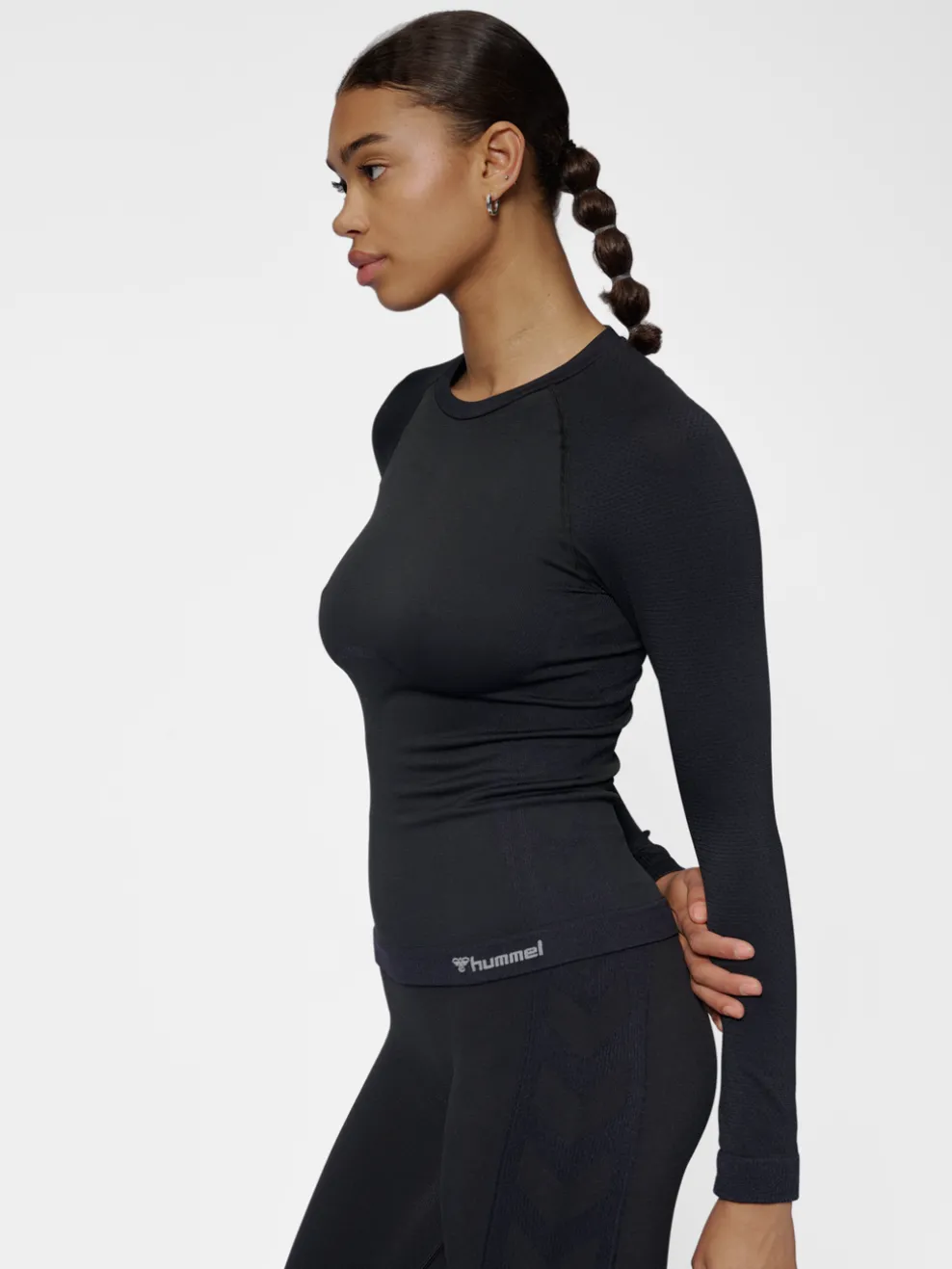 hmlCLEA SEAMLESS TIGHT T-SHIRT L/S