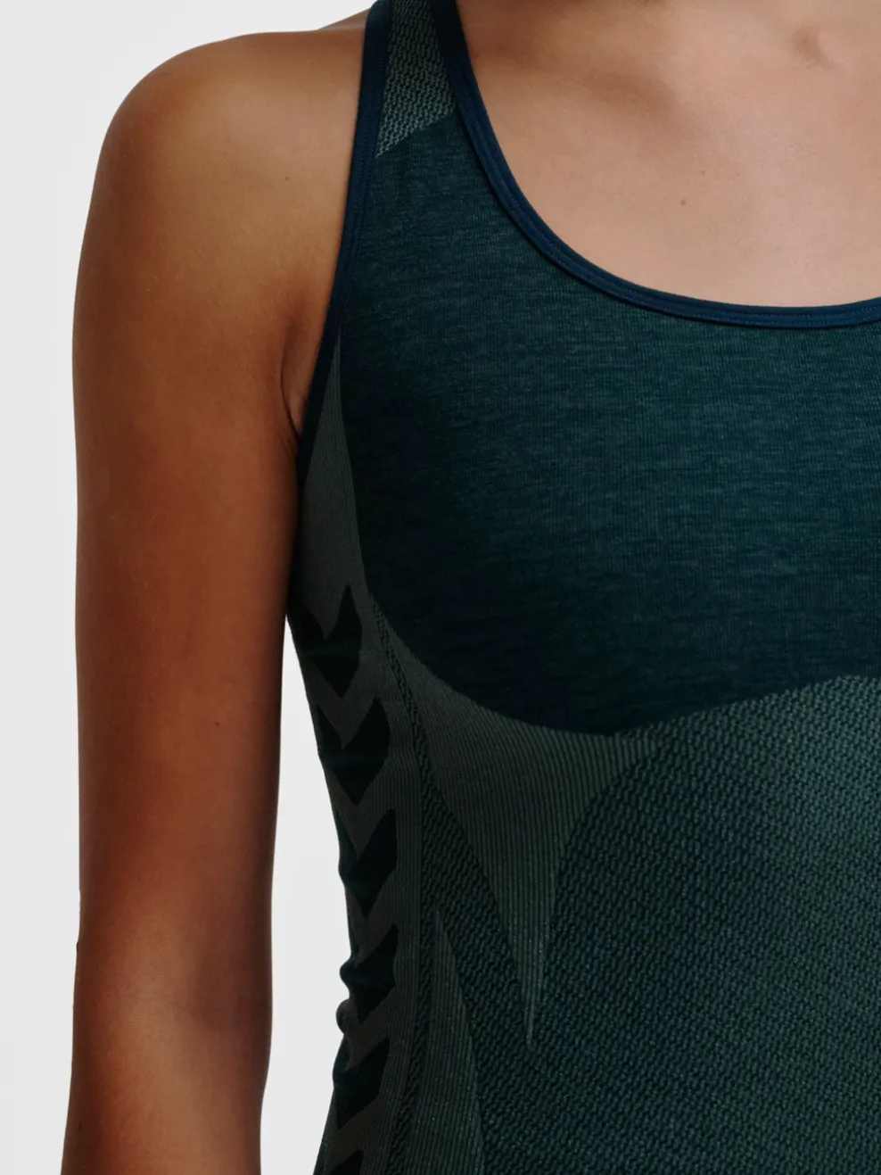 hmlCLEA SEAMLESS TOP