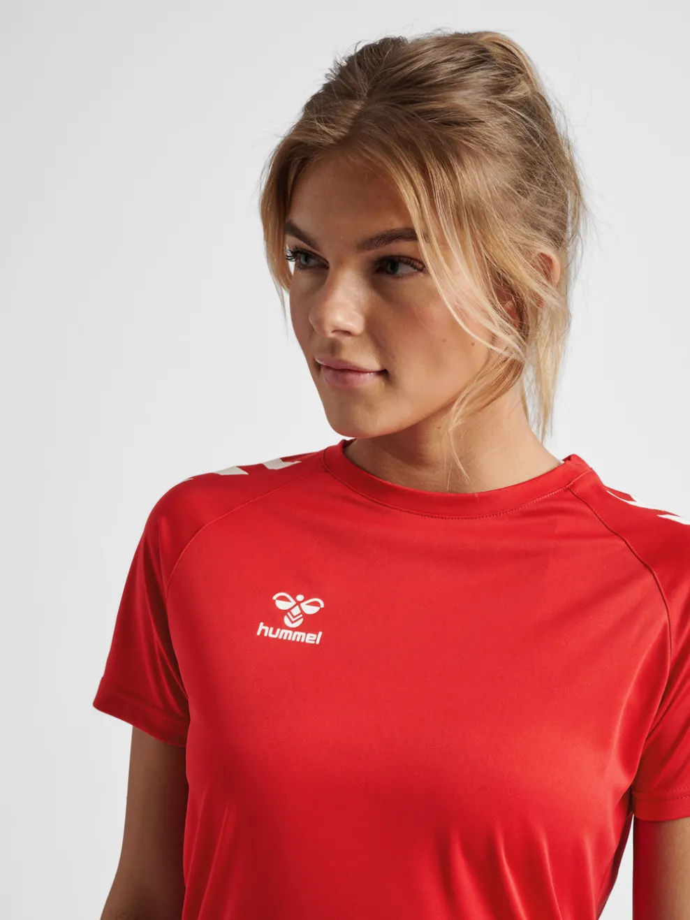 hmlCORE XK CORE POLY TEE S/S WOMAN