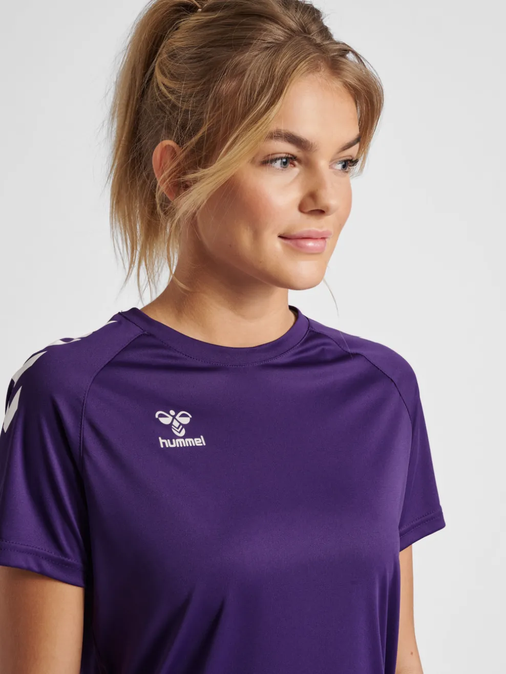 hmlCORE XK CORE POLY TEE S/S WOMAN
