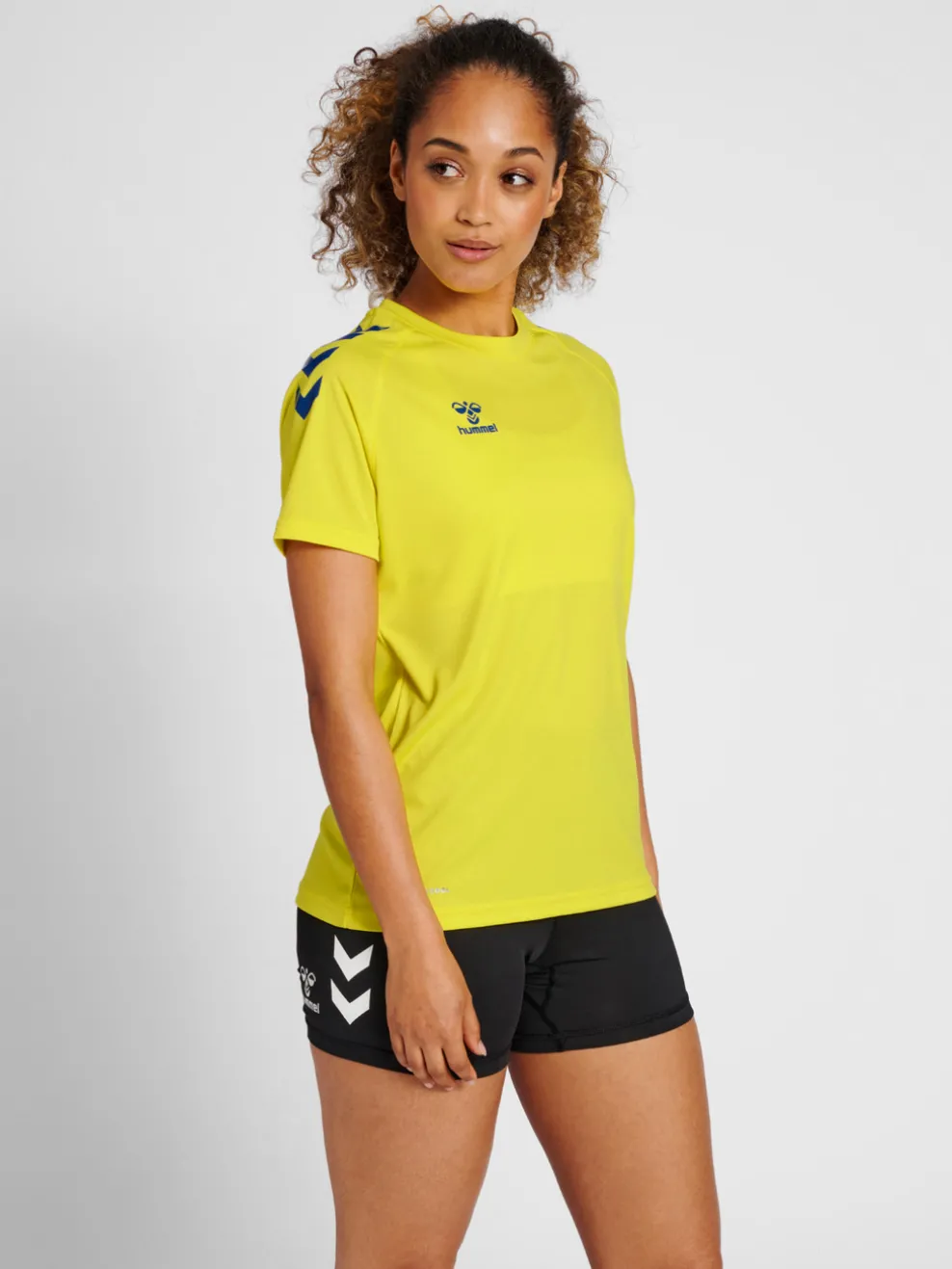 hmlCORE XK CORE POLY TEE S/S WOMAN