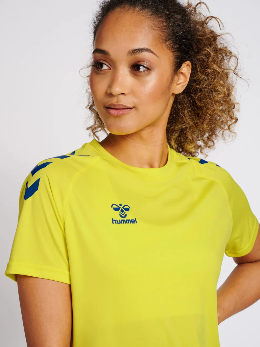hmlCORE XK CORE POLY TEE S/S WOMAN