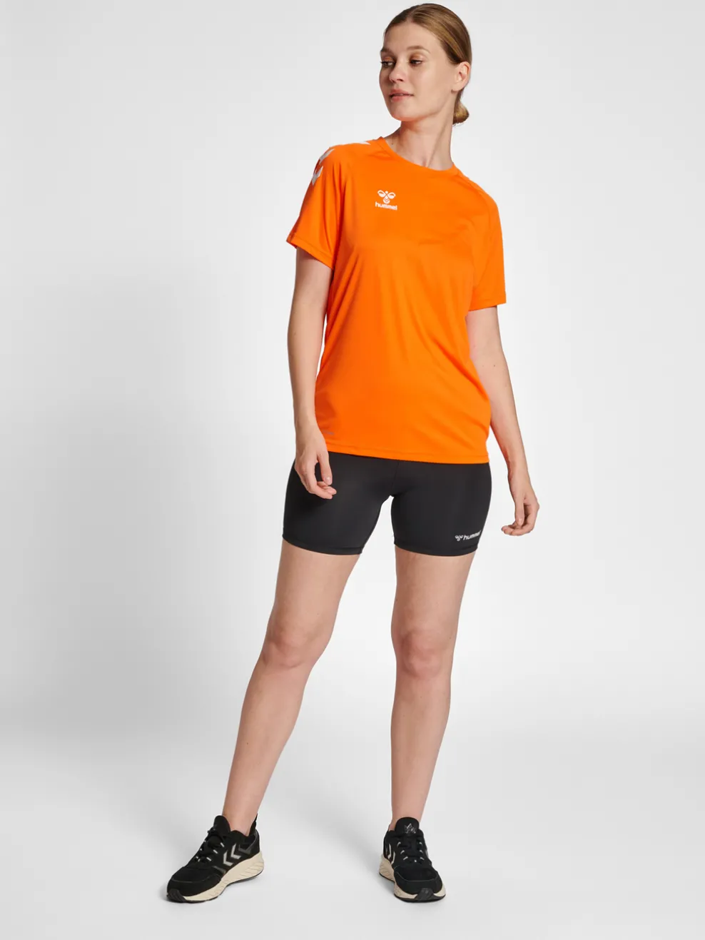 hmlCORE XK CORE POLY TEE S/S WOMAN