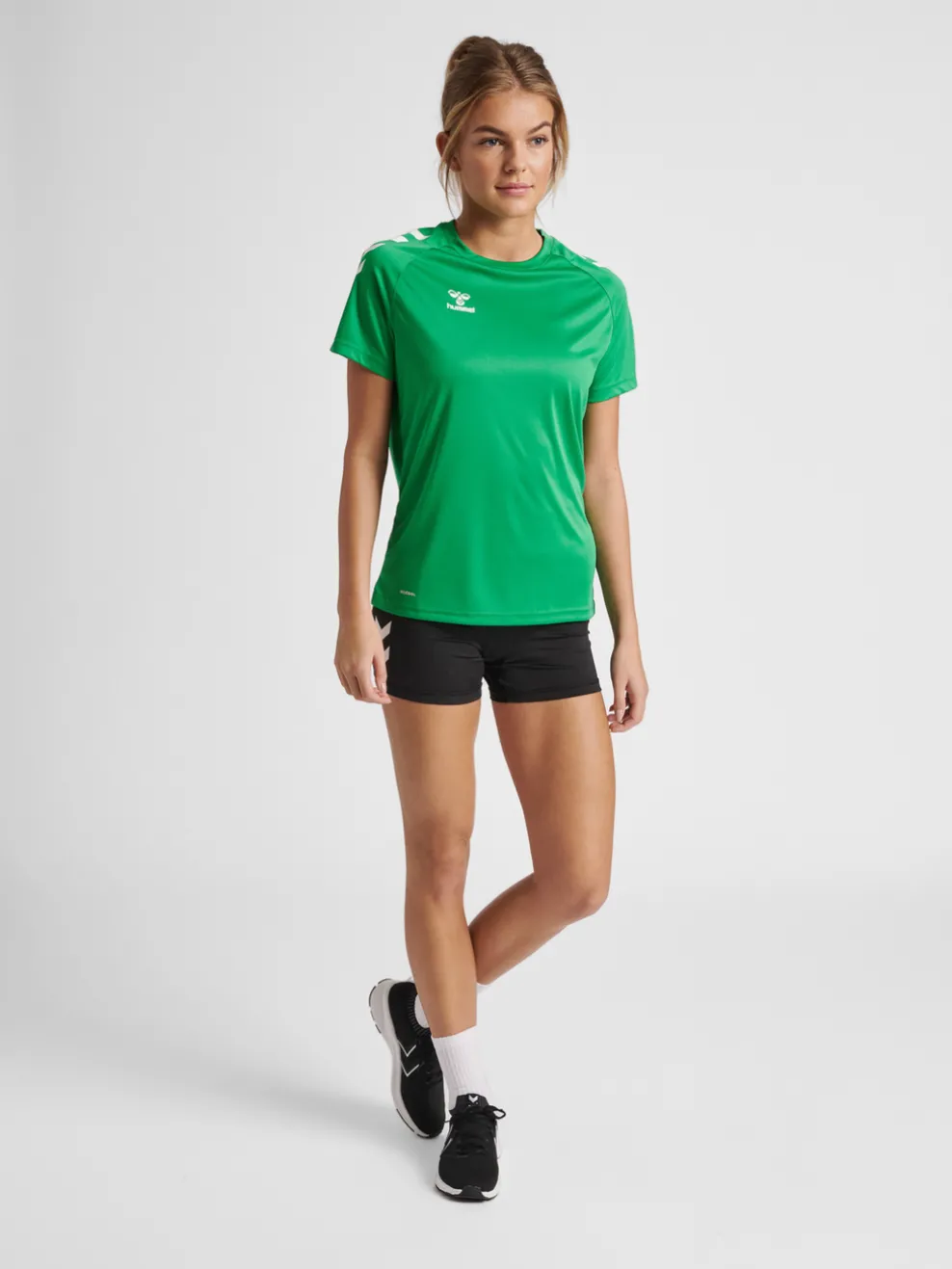 hmlCORE XK CORE POLY TEE S/S WOMAN
