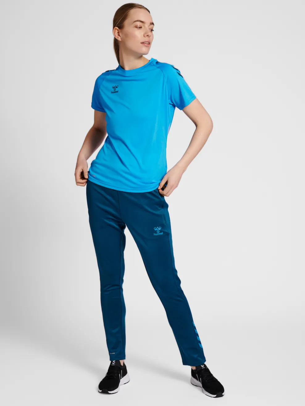 hmlCORE XK CORE POLY TEE S/S WOMAN