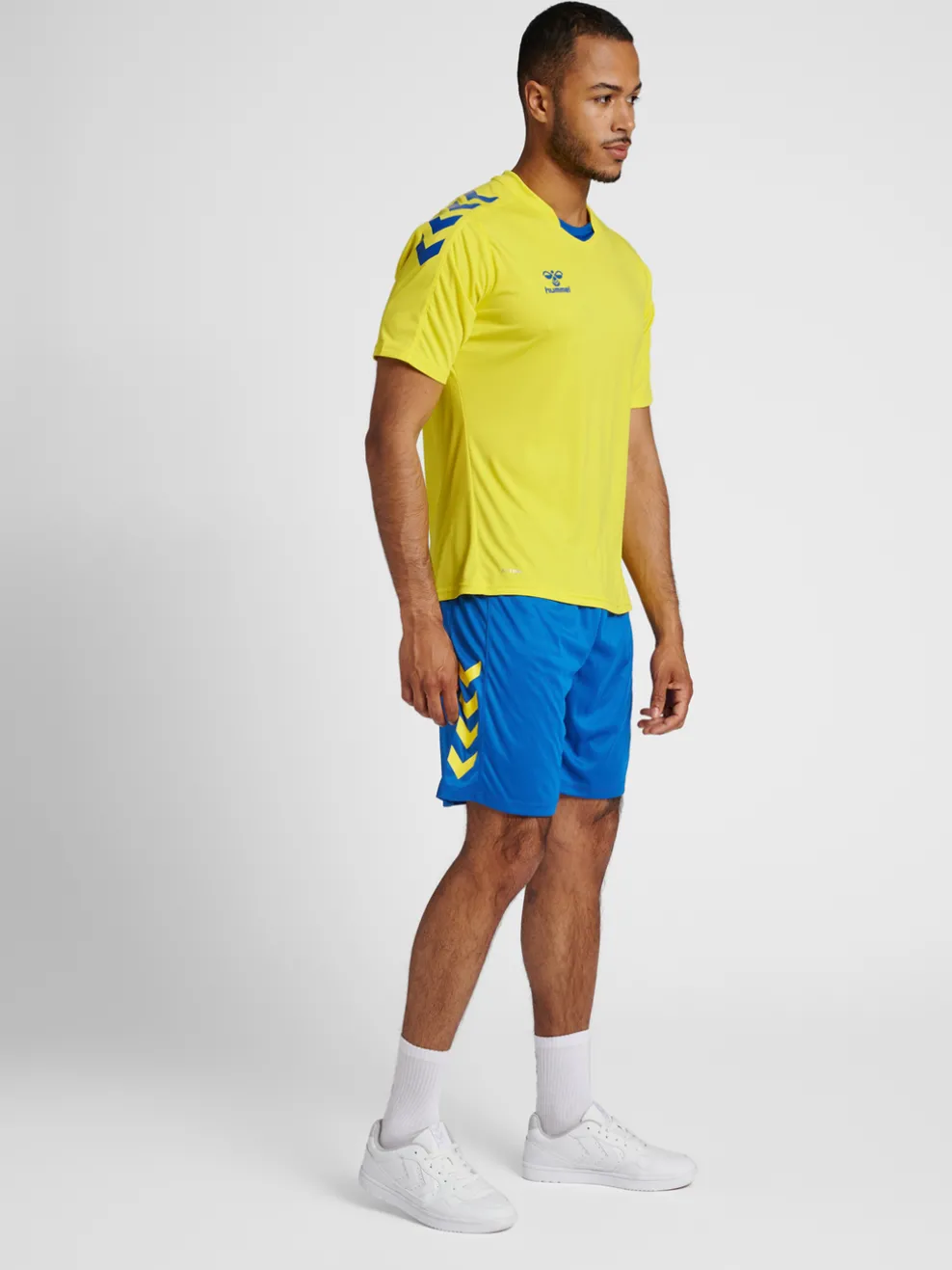 hmlCORE XK POLY JERSEY S/S