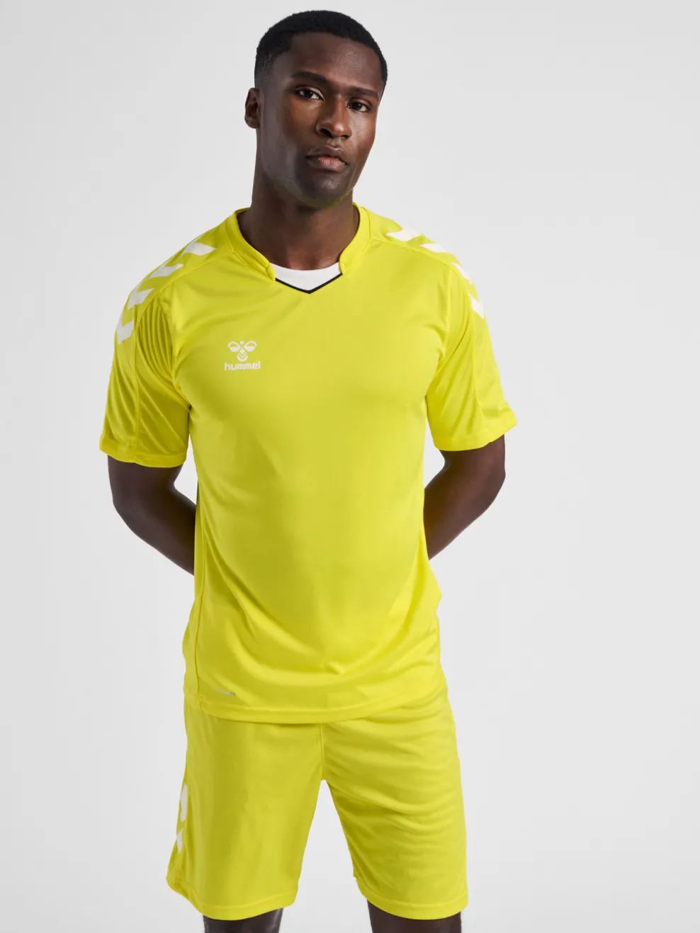 hmlCORE XK POLY JERSEY S/S