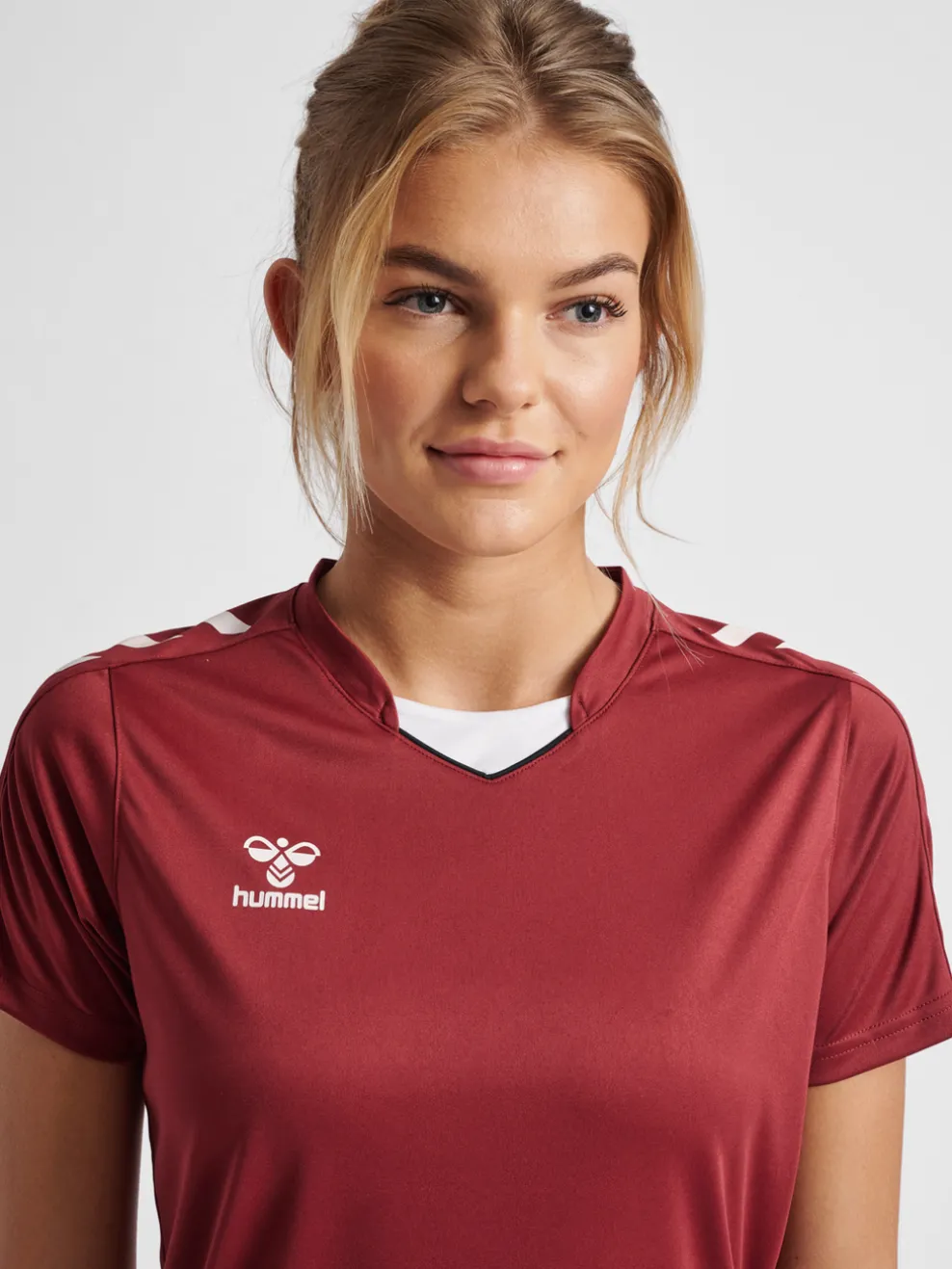 hmlCORE XK POLY JERSEY S/S WOMAN