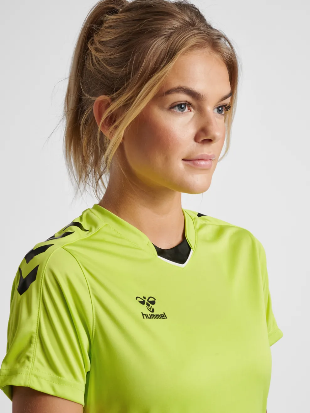 hmlCORE XK POLY JERSEY S/S WOMAN