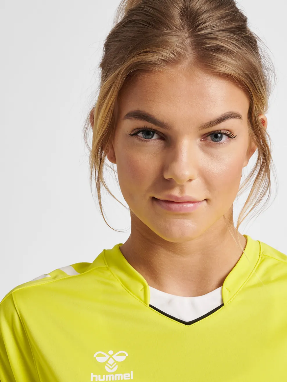hmlCORE XK POLY JERSEY S/S WOMAN