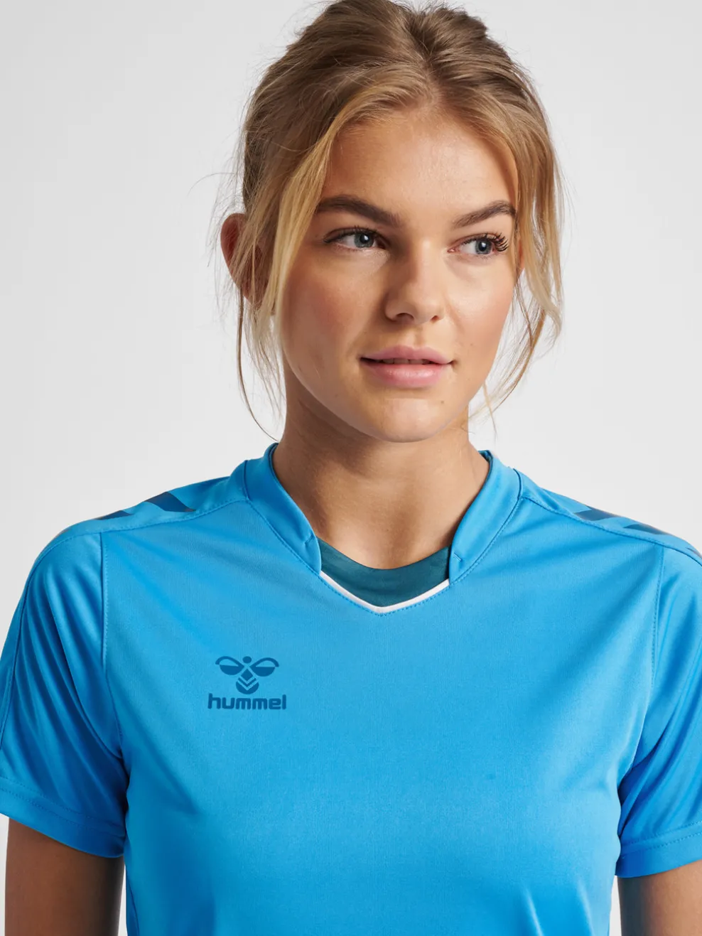 hmlCORE XK POLY JERSEY S/S WOMAN