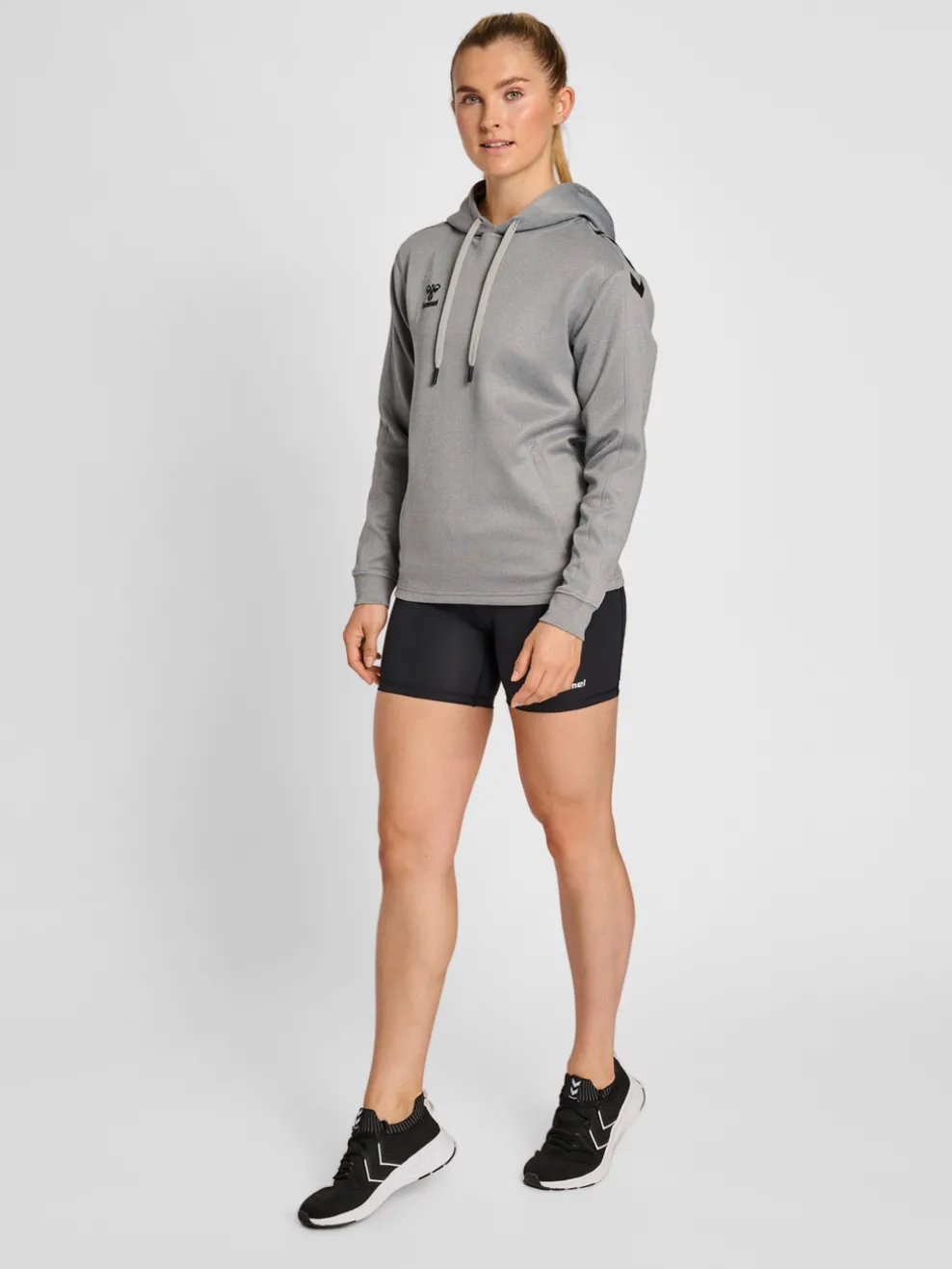 hmlCORE XK POLY SWEAT HOODIE WOMAN