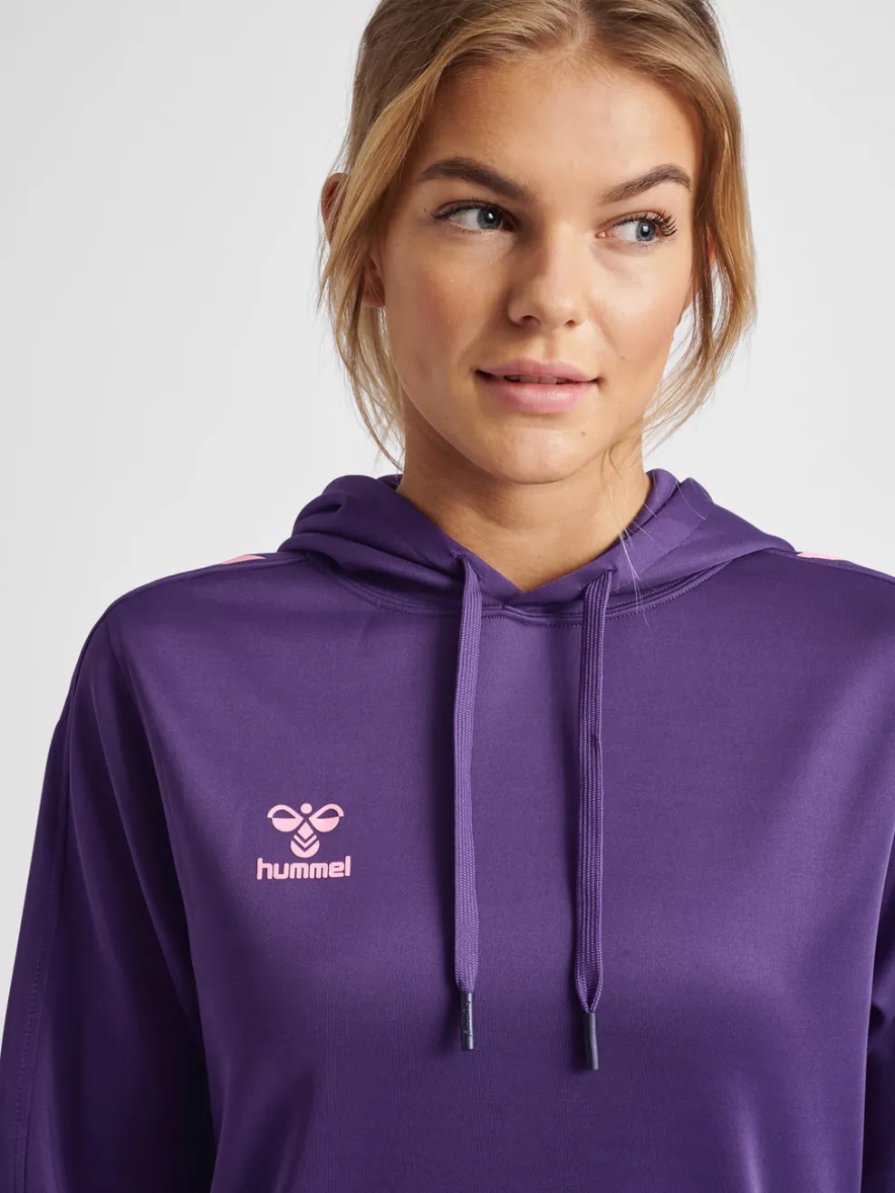 hmlCORE XK POLY SWEAT HOODIE WOMAN