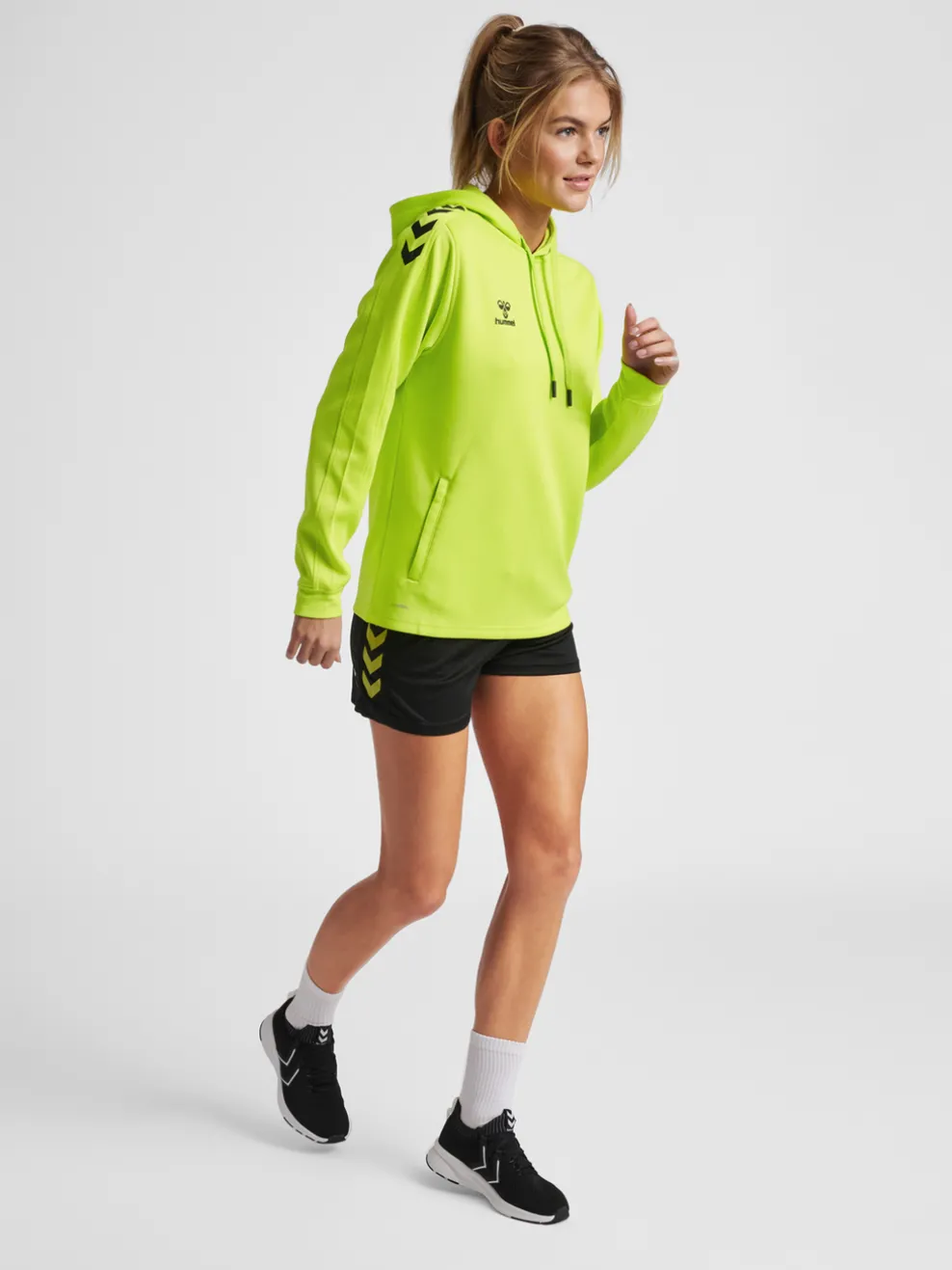 hmlCORE XK POLY SWEAT HOODIE WOMAN