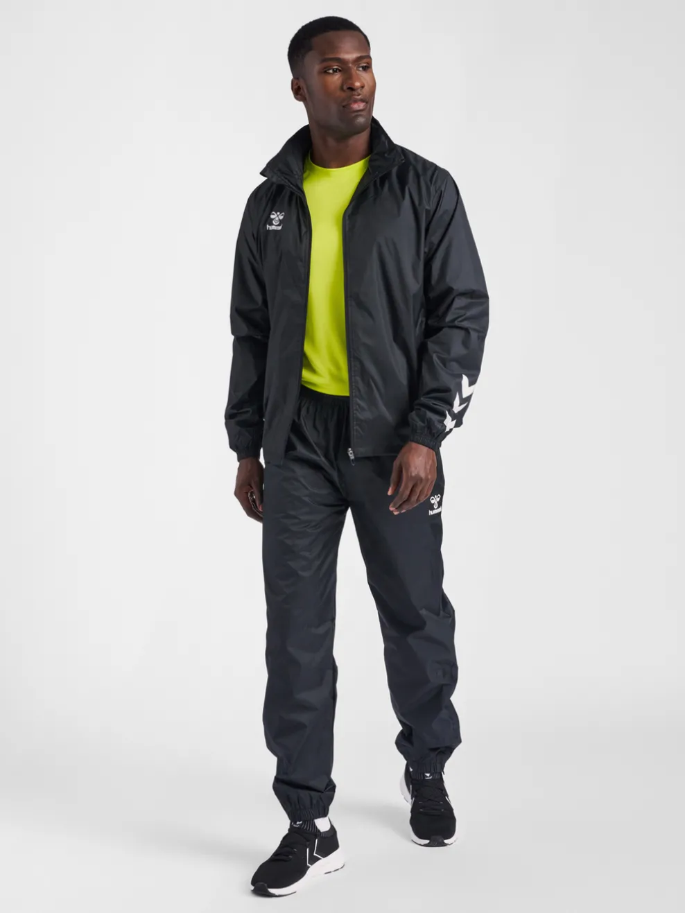 hmlCORE XK SPRAY JACKET