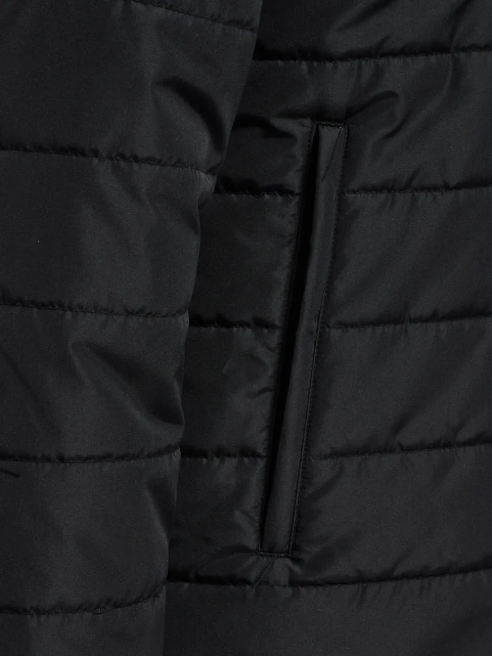 hmlESSENTIAL SHORT BENCH JKT