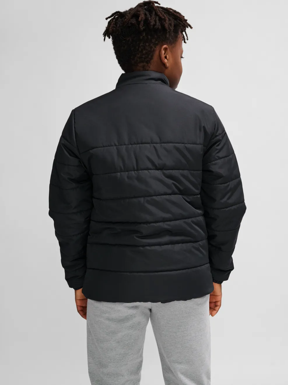 hmlESSENTIAL SHORT BENCH JKT KIDS