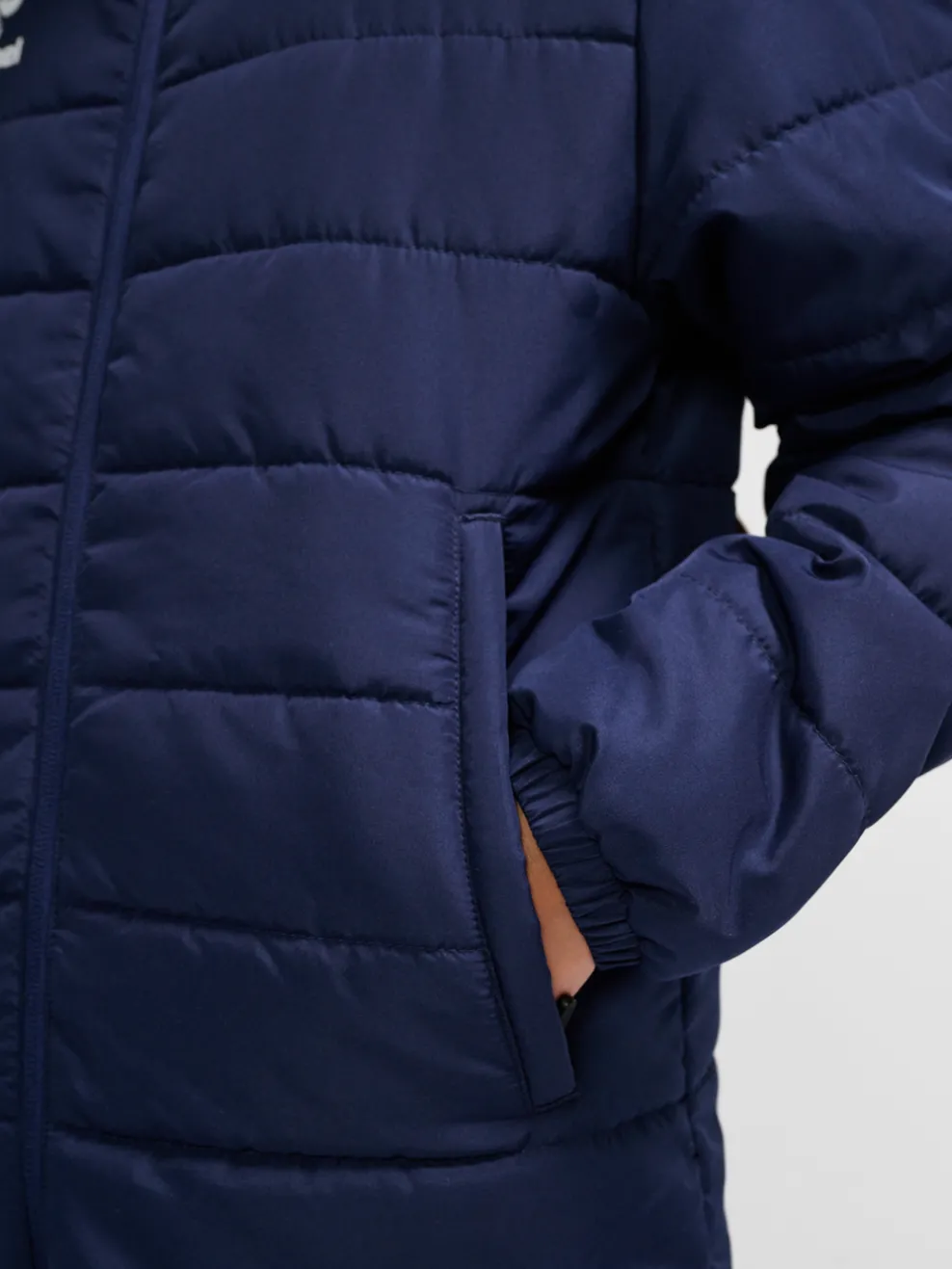 hmlESSENTIAL SHORT BENCH JKT KIDS