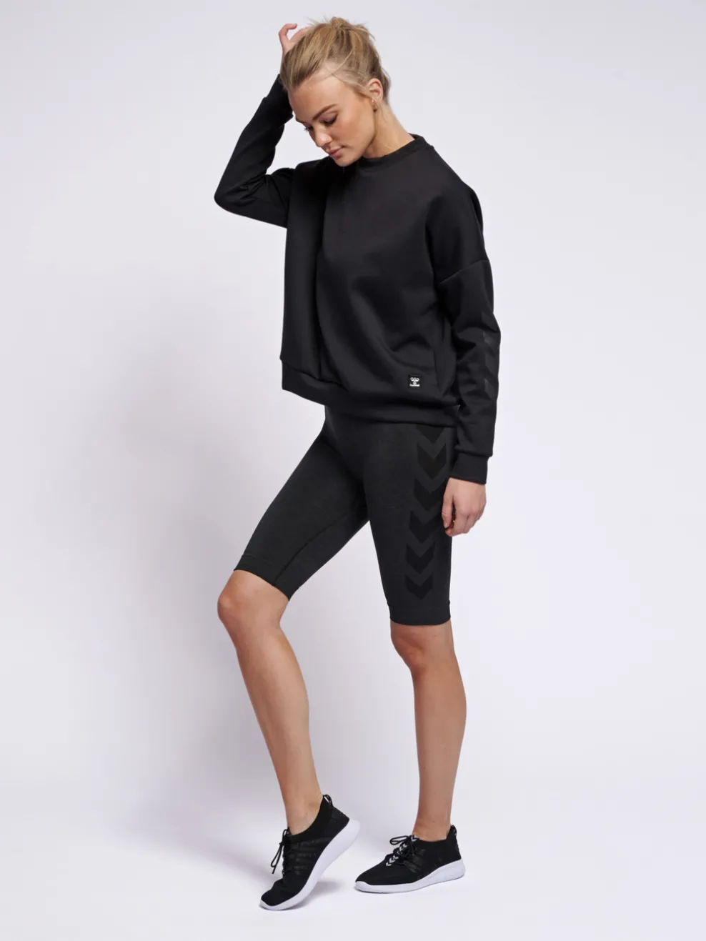 hmlESSI SWEATSHIRT