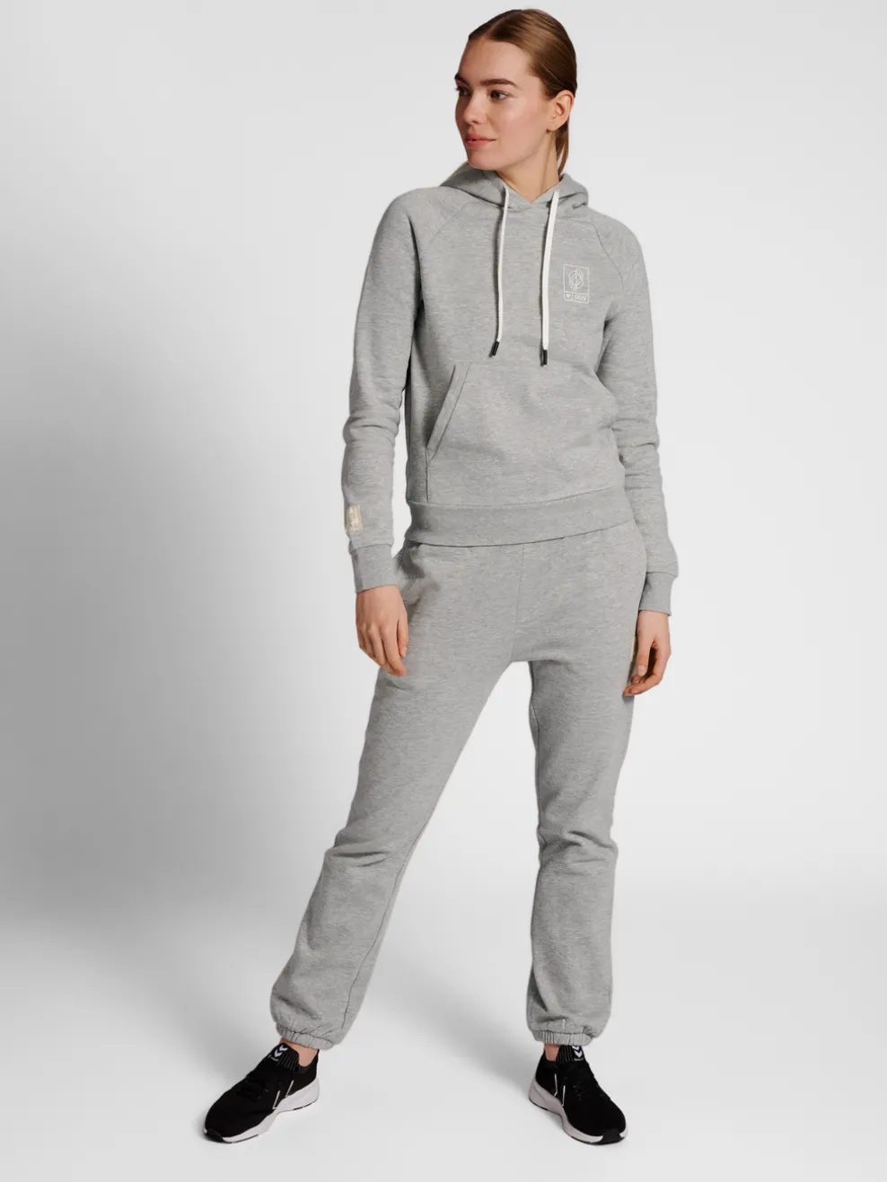 hmlGG12 SWEAT PANTS WOMAN