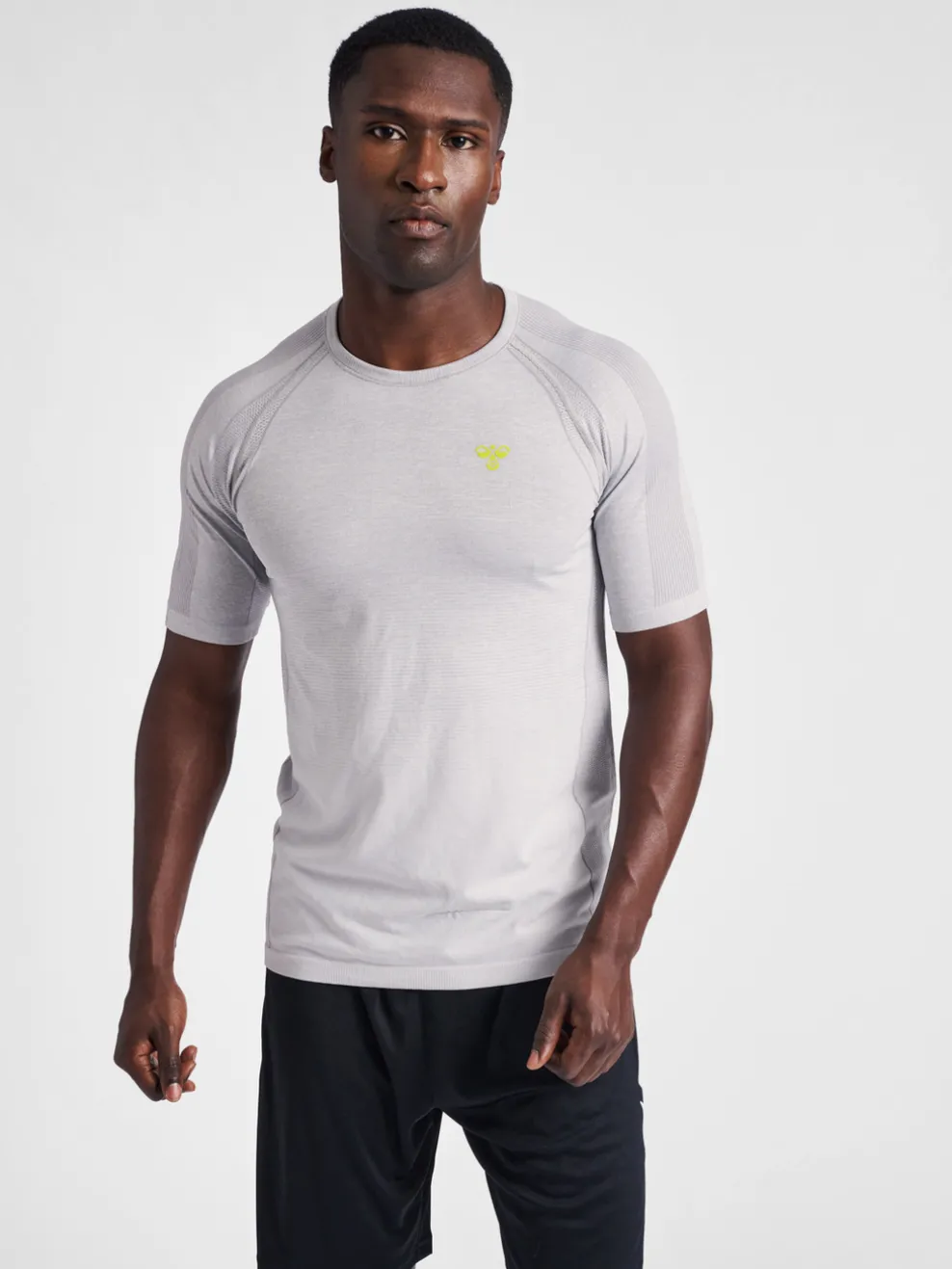 hmlGG12 TRAINING SEAMLESS S/S