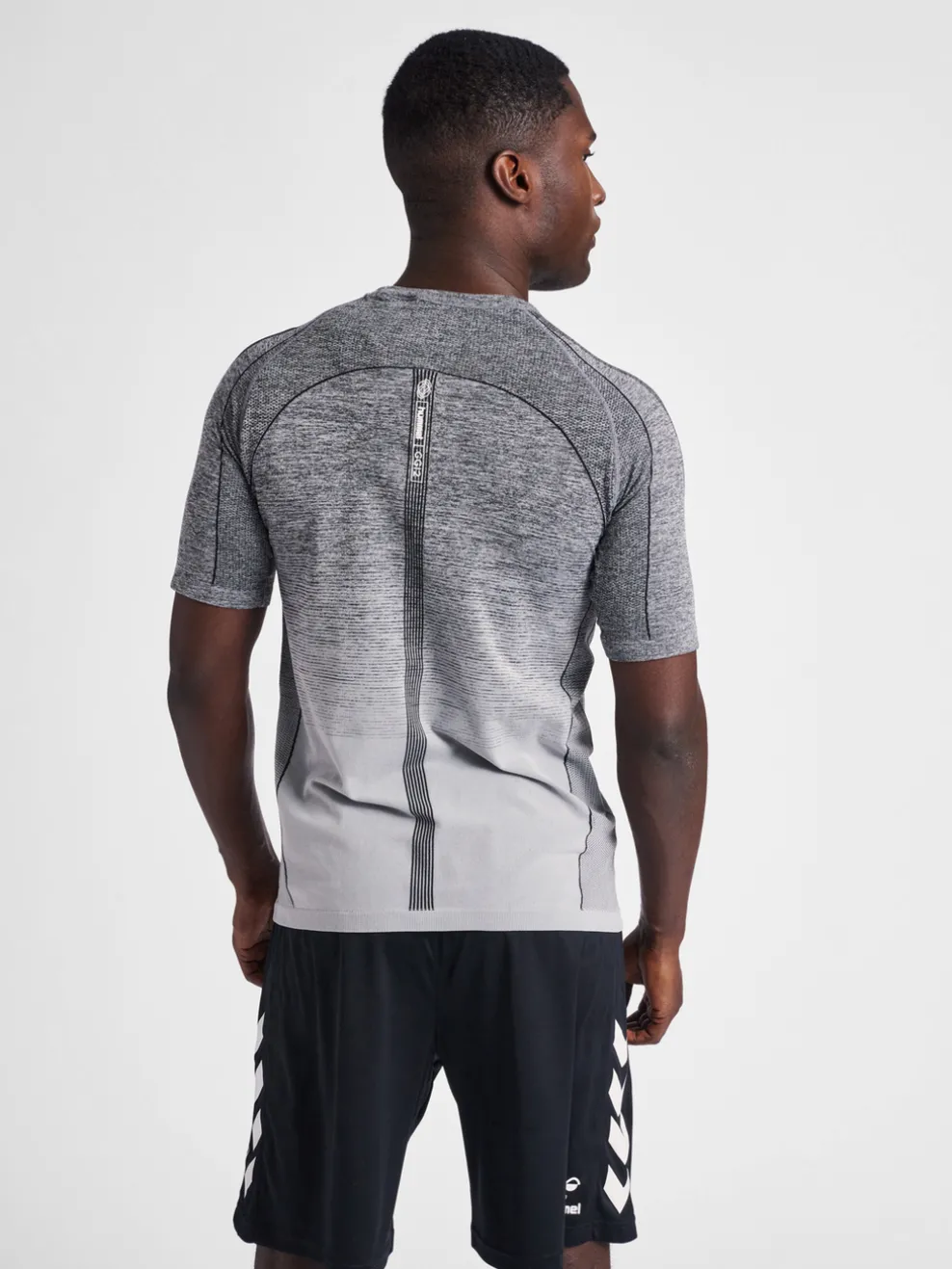 hmlGG12 TRAINING SEAMLESS S/S