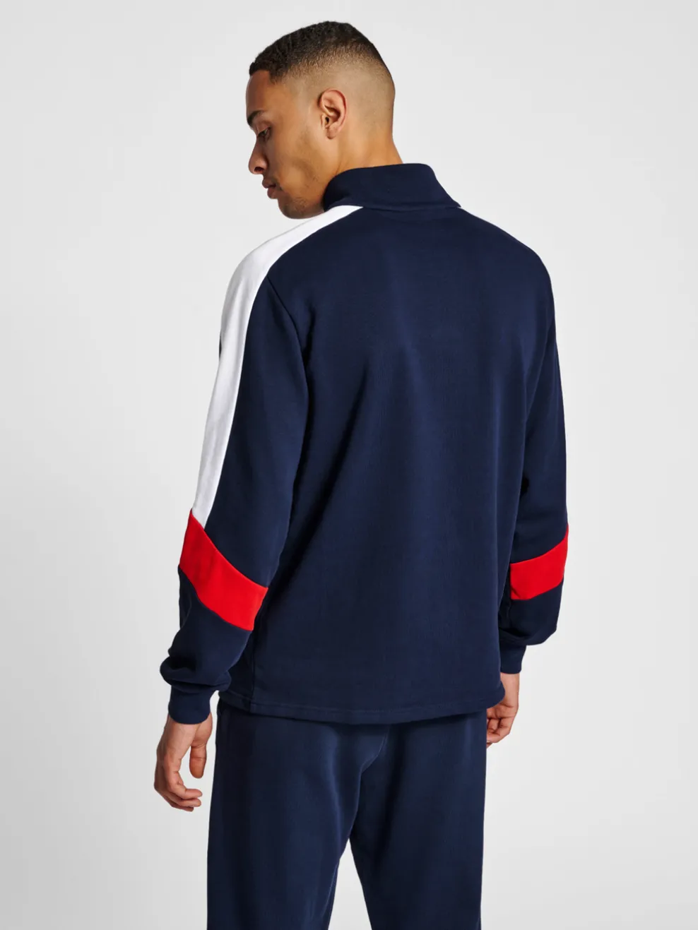 hmlIC CLAUDE HALF ZIP SWEATSHIRT