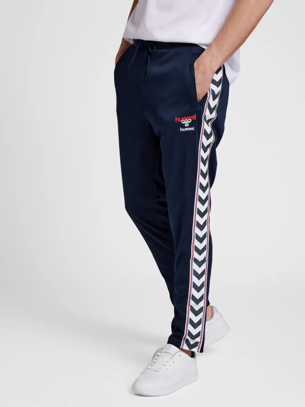 hmlIC LERBY POLY TAPERED PANTS