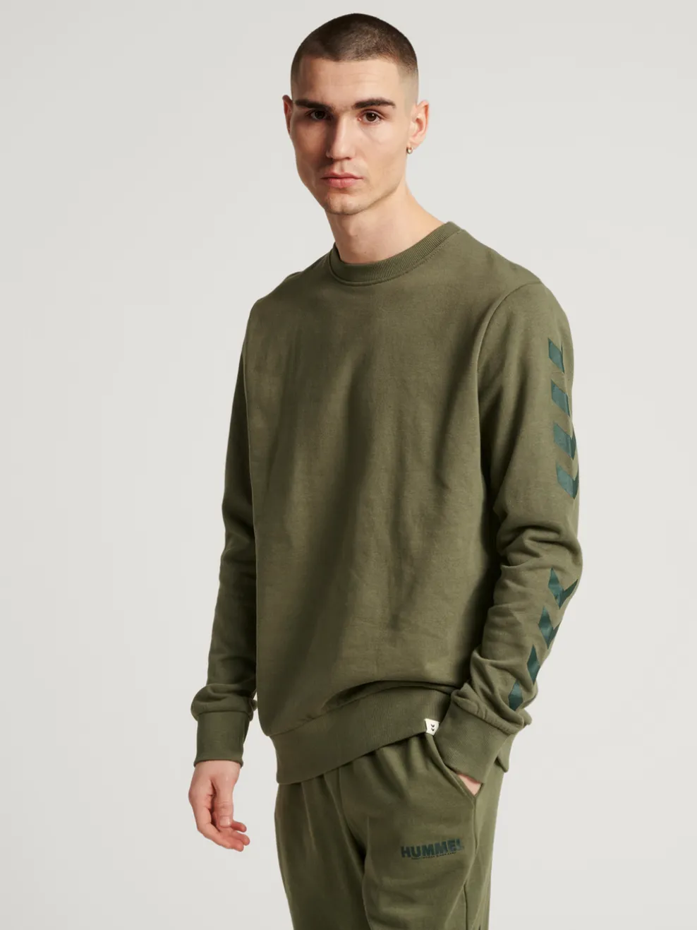 hmlLEGACY CHEVRON SWEATSHIRT