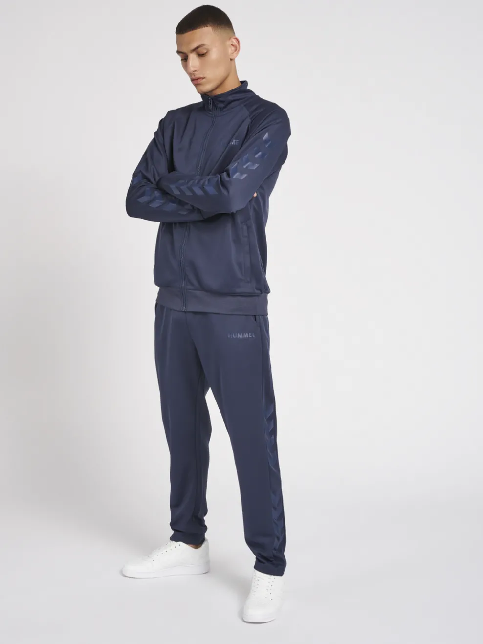 hmlLEGACY POLY TAPERED PANTS