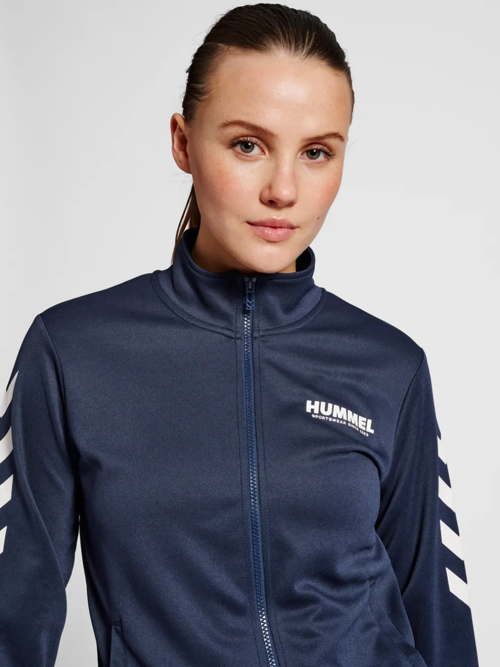 hmlLEGACY POLY WOMAN ZIP JACKET