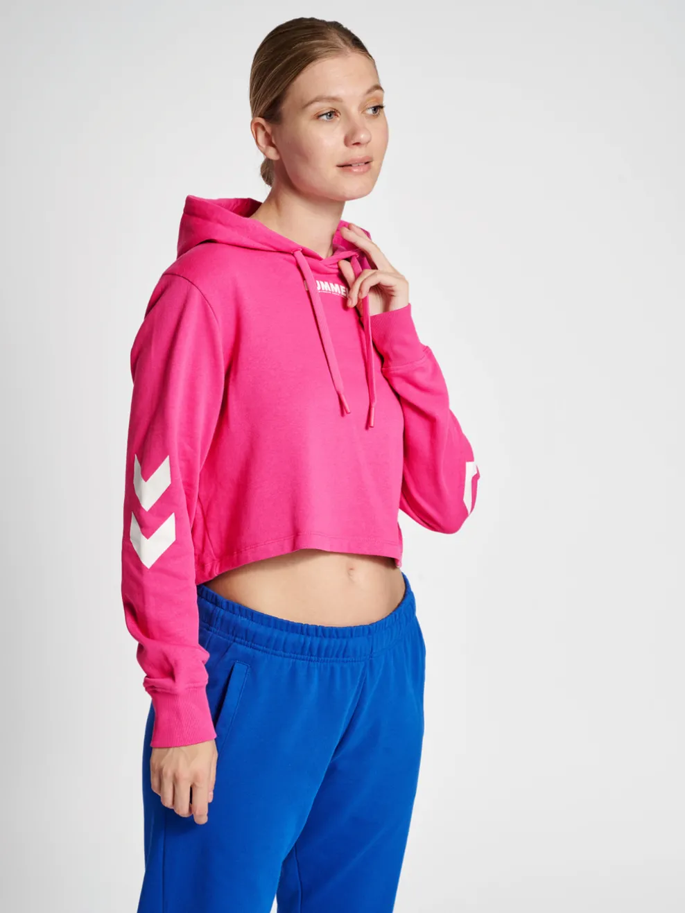 hmlLEGACY WOMAN CROPPED HOODIE