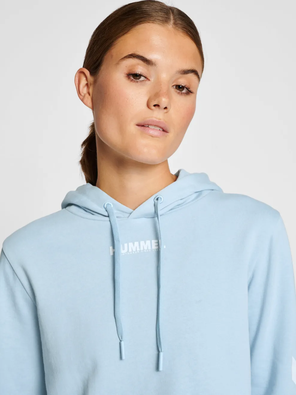 hmlLEGACY WOMAN CROPPED HOODIE