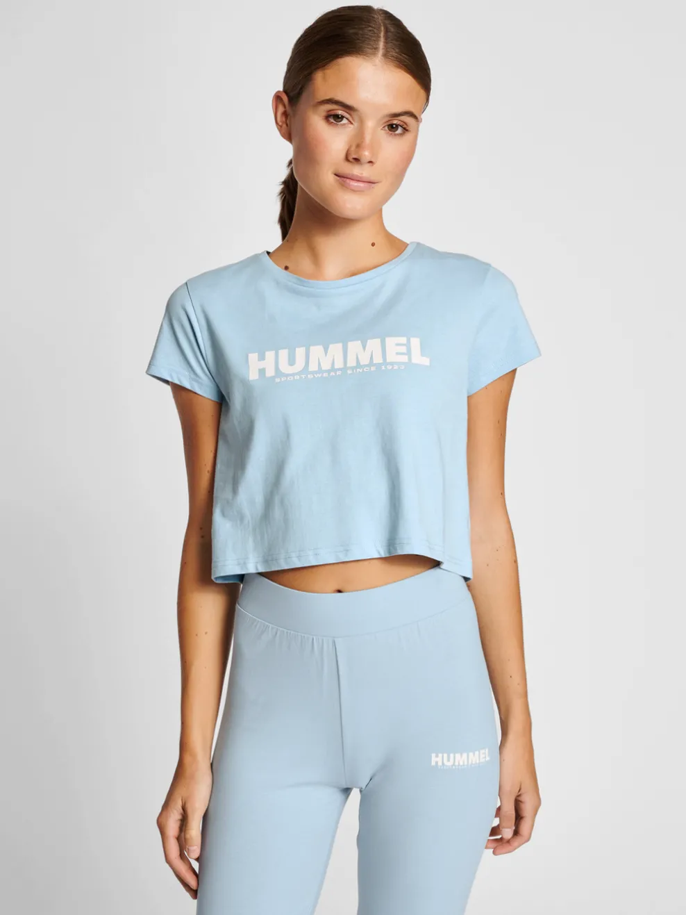 hmlLEGACY WOMAN CROPPED T-SHIRT