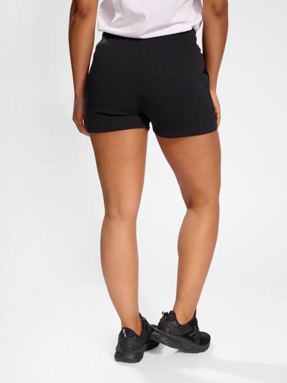 hmlLEGACY WOMAN SHORTS