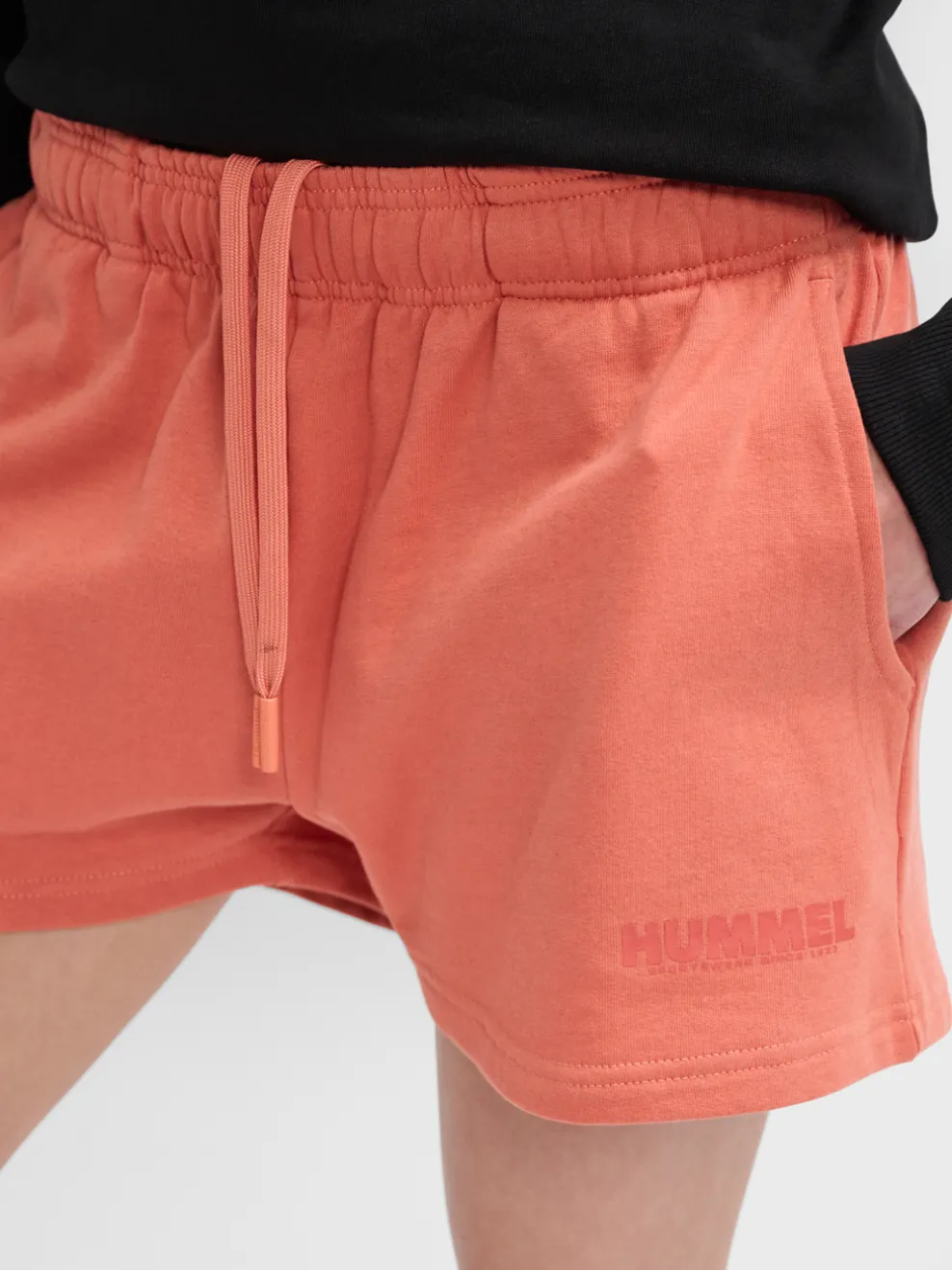 hmlLEGACY WOMAN SHORTS