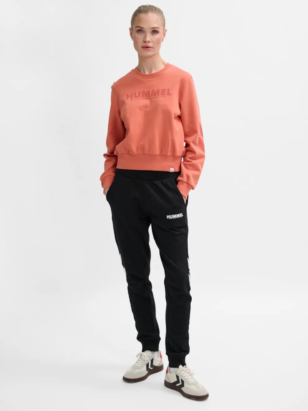 hmlLEGACY WOMAN SWEATSHIRT