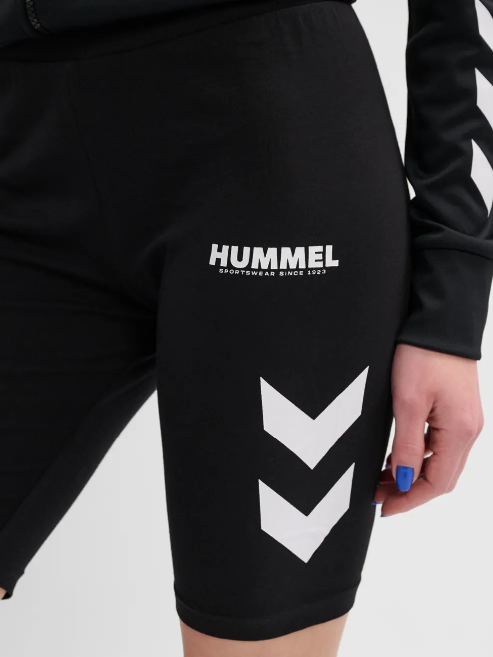 hmlLEGACY WOMAN TIGHT SHORTS