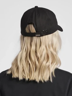 hmlLEO CAP