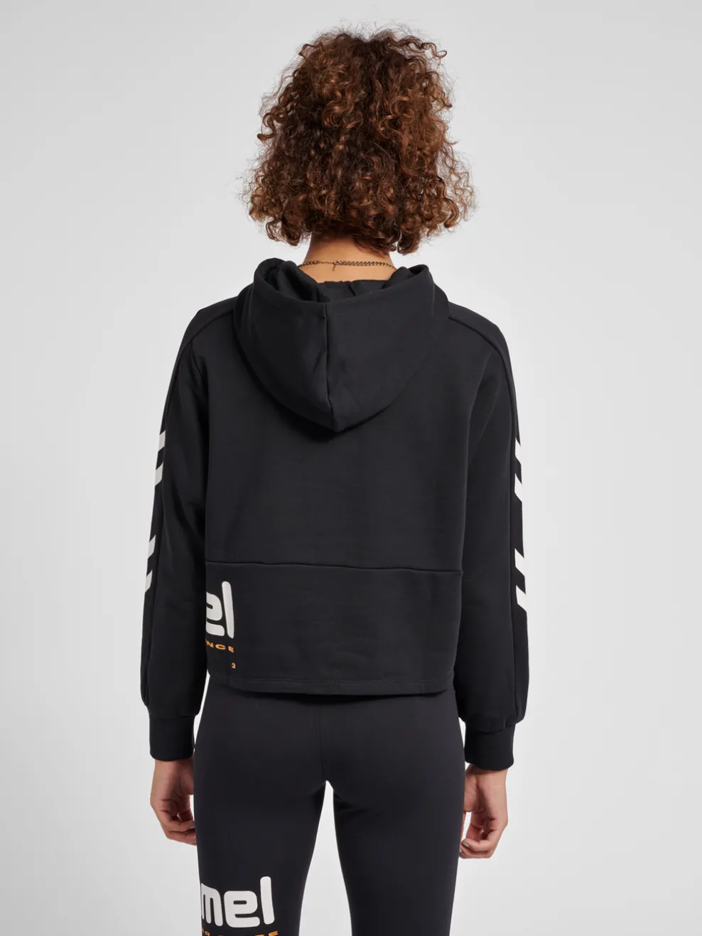 hmlLGC YOKO CROPPED HOODIE
