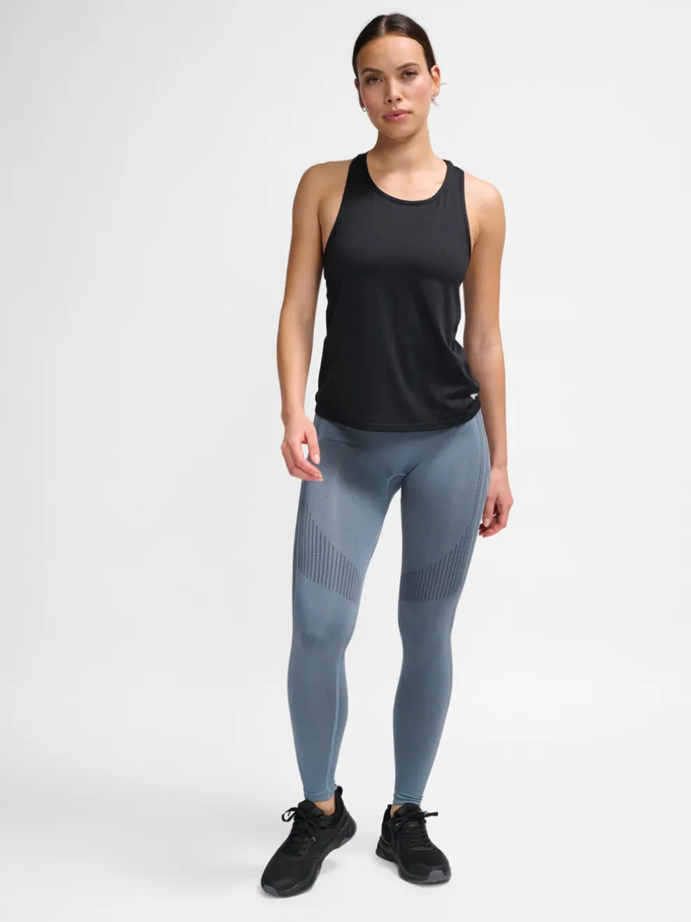 hmlMT AURA MESH TOP