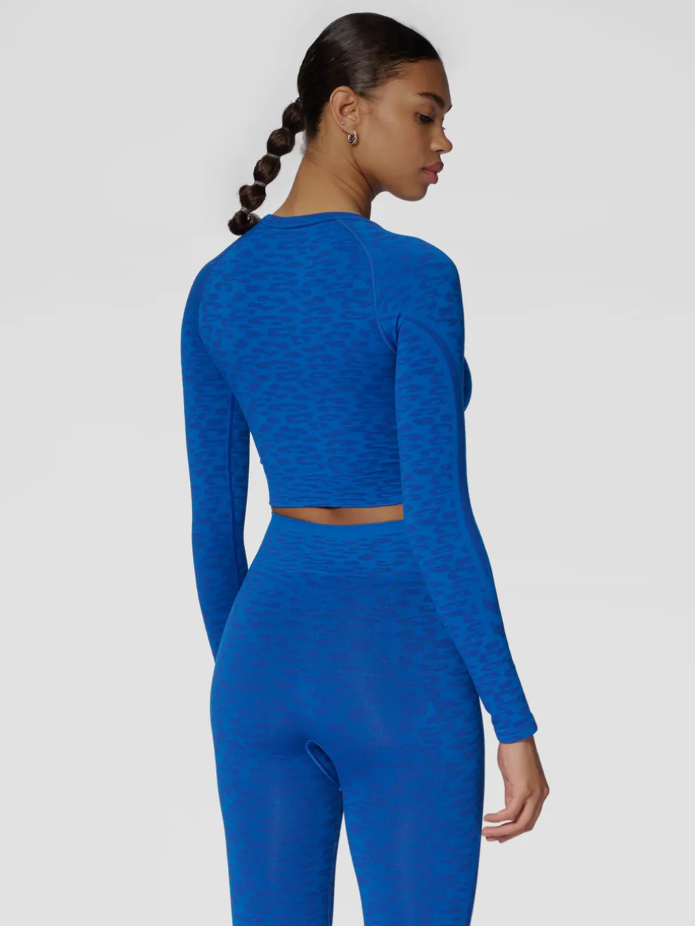 hmlMT LEO SEAMLESS CROP T-SHIRT L/S