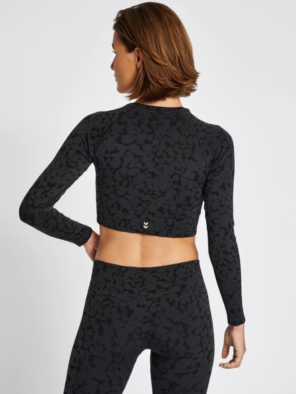hmlMT PI SEAMLESS CROP T-SHIRT L/S