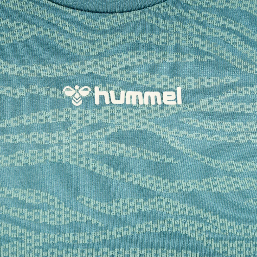 hmlMT SAGA SEAMLESS CROP T-SHIRT LS