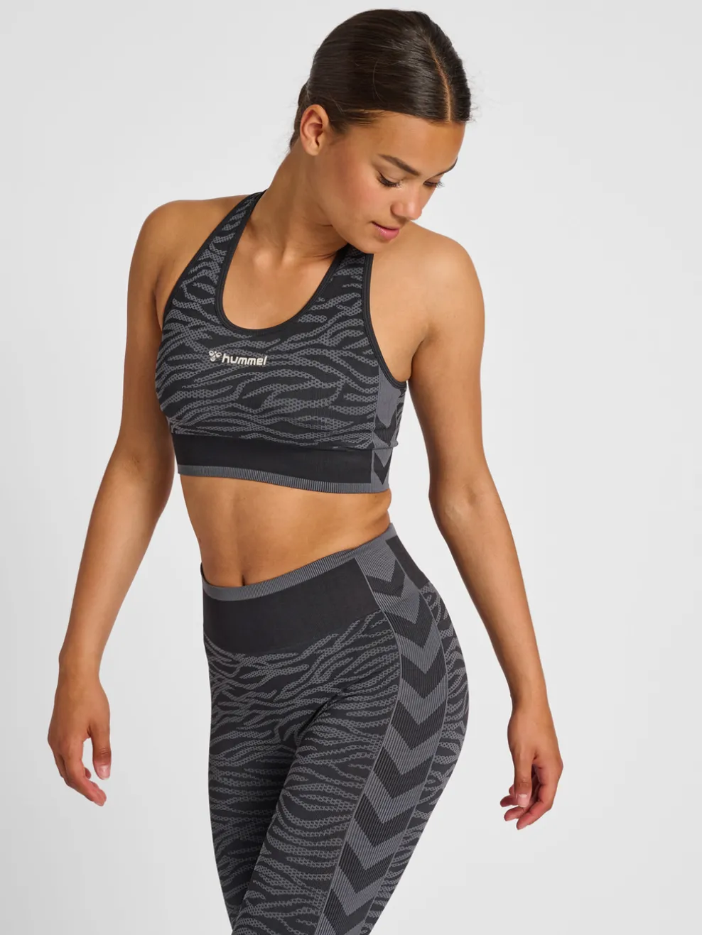 hmlMT SAGA SEAMLESS SPORTS TOP